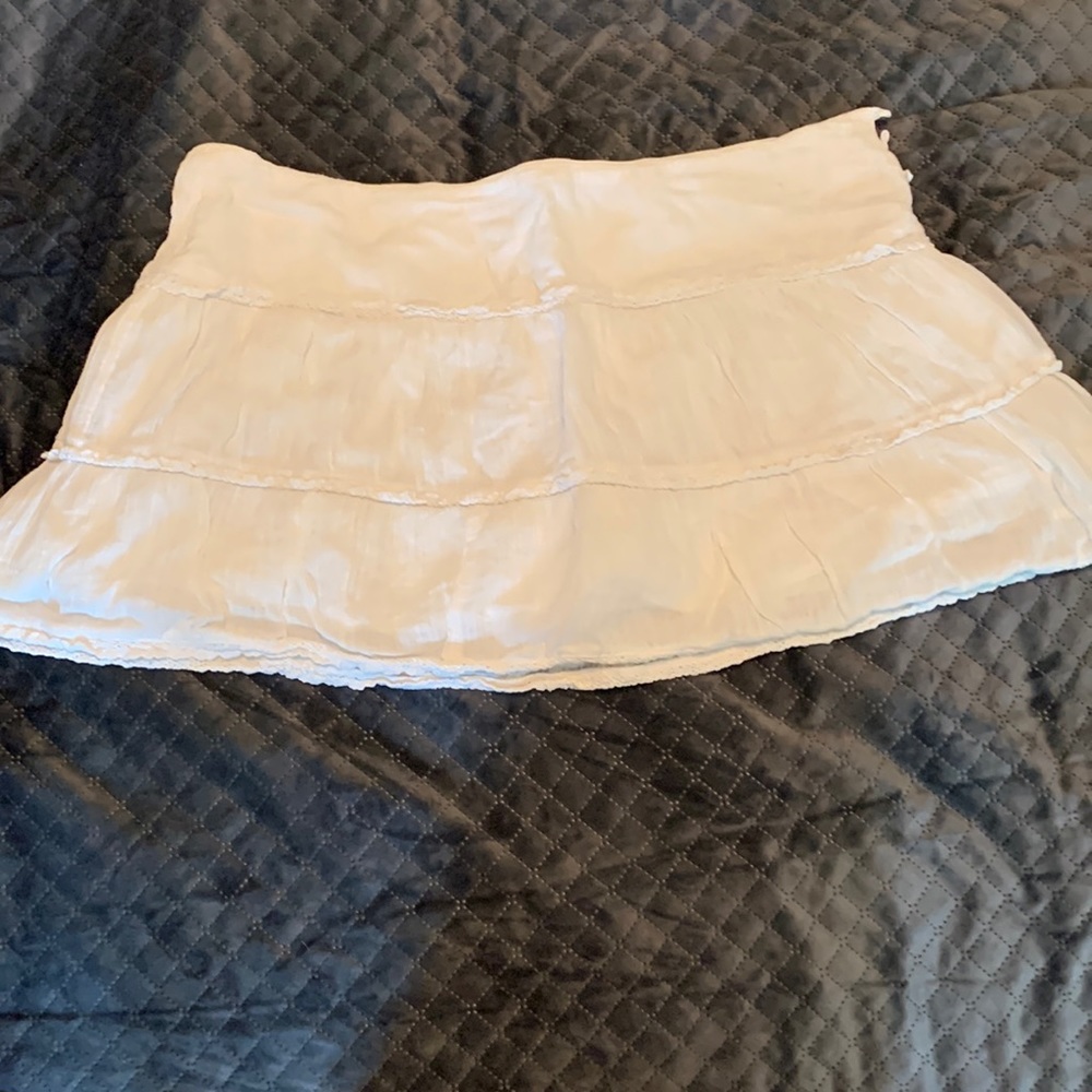 American Eagle White Miniskirt, size 8